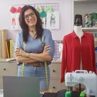 Symbolisches Bild von einer Schneiderin.