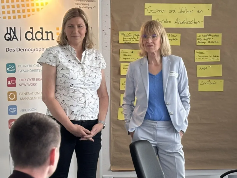 Heidrun Meder und Susanne Sabisch-Schellhas führten durch das Forum Employer Branding und New Work.