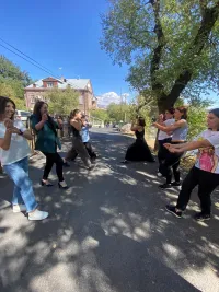 Foto: Die teilnehmenden bei einer Rollenspiel-Übung.